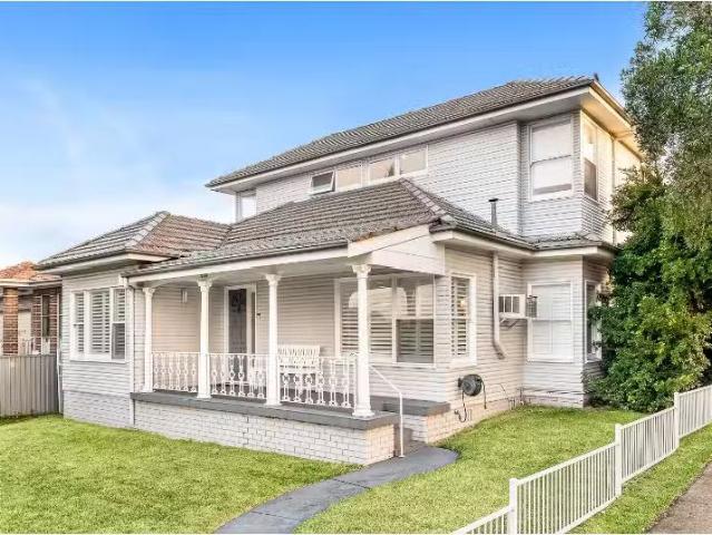 583 Forest Road, Peakhurst House for rent Listed by Stuart Ta.