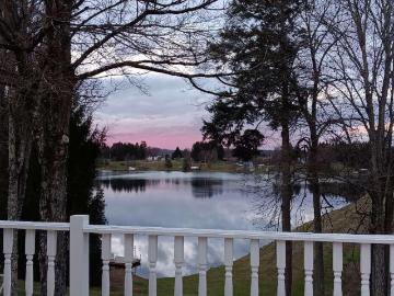 583 Lakeview Drive