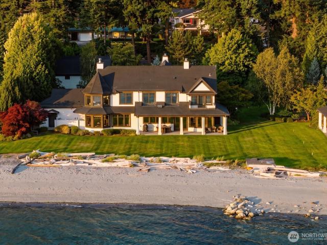 5844 Mutiny Bay Road