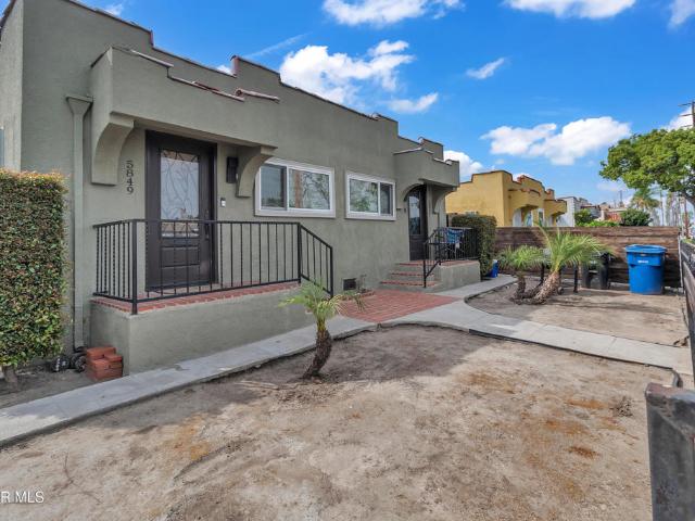 5847 S Wilton Pl, Unit 5849, Los Angeles, CA 90047 | MLS #226001 VC