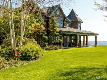 5848 Mutiny Bay Road