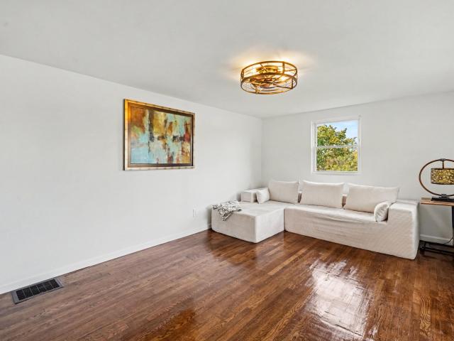 5849 Garden Road