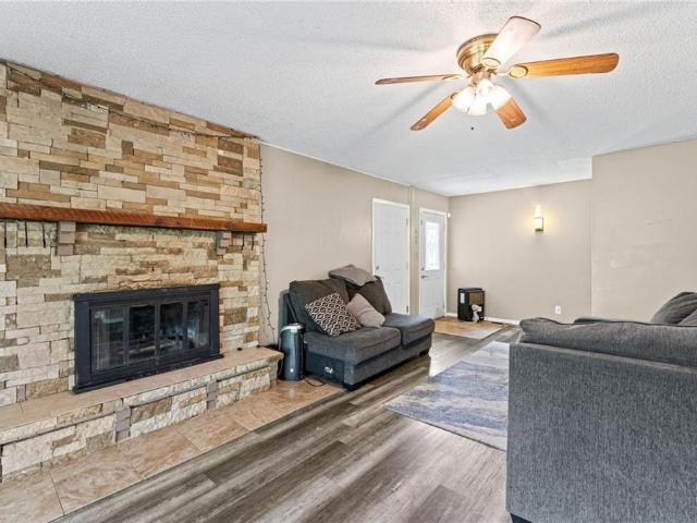 5849 SW Auburn Rd, Topeka, KS 66610 | MLS #2614