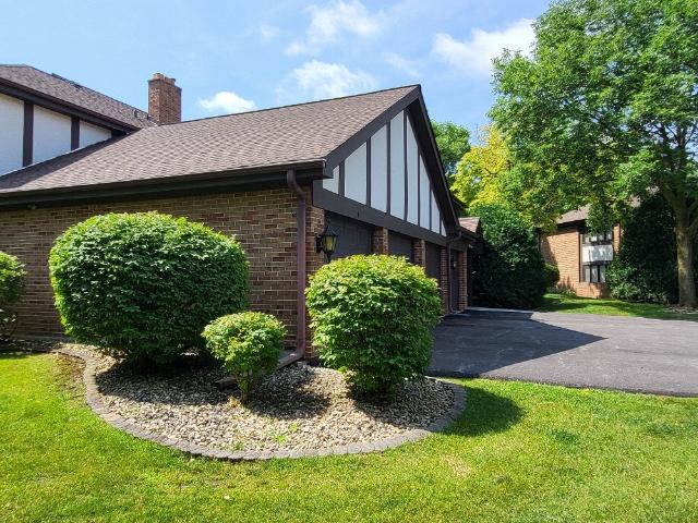 5843 Doe Circle # 1