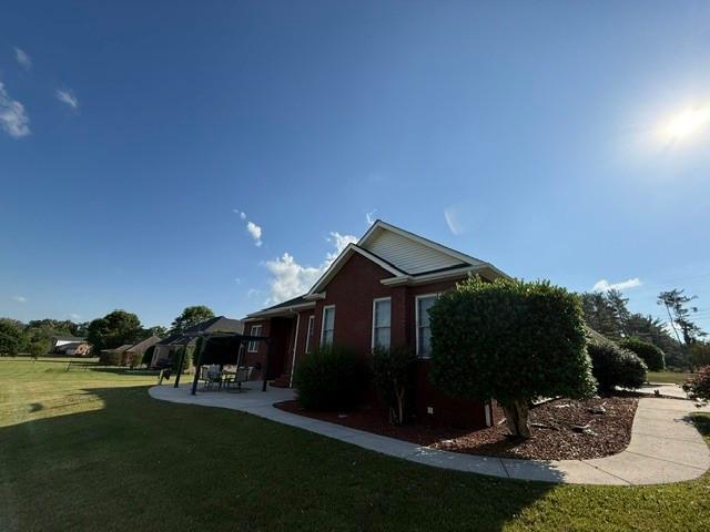 584 Golf Club Dr