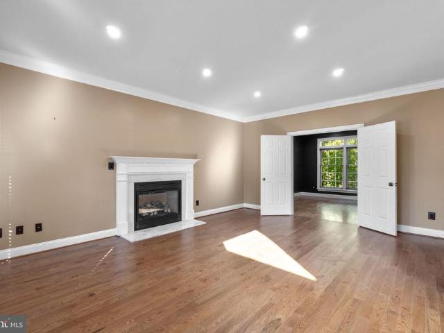 5859 W Falls Road