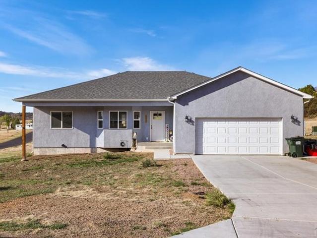 5851 Lakeview Cir, Colorado City, CO 81019