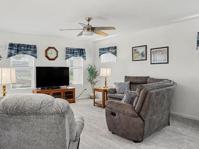58536 Silvergrass Avenue