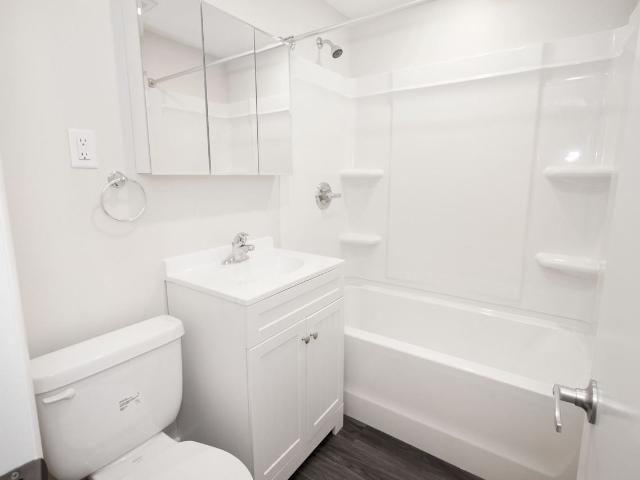 585 Corydon Avenue 1 Bedroom Apartment for Rent at 585 Corydon Ave, Winnipeg, MB R3L 0P3 Mcmillan