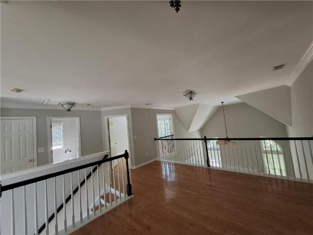 585 Oak Alley Way