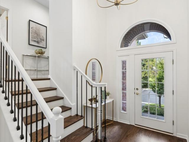 585 Linden Court