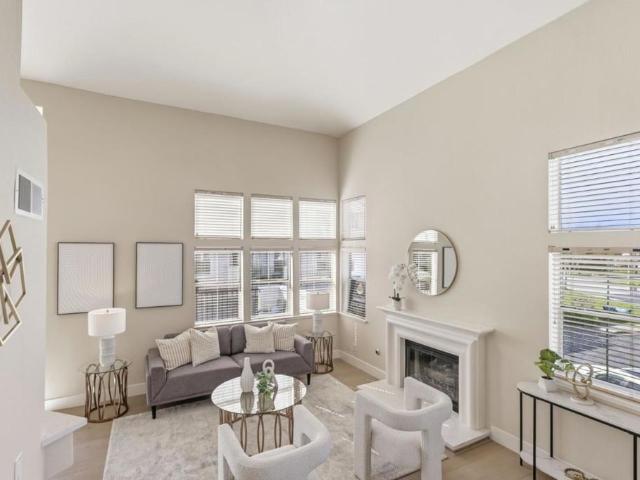 585 Shoal Circle