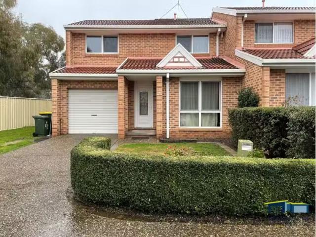 5/85 Tenison Woods Circuit, BONYTHON Townhouse for rent Liste.