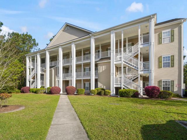 5864 Longwood Dr. Unit 303