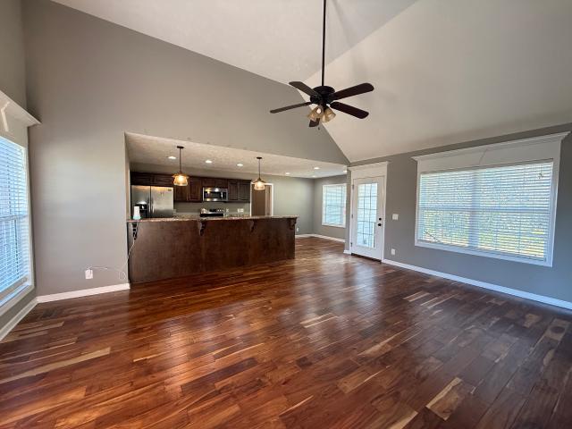 5863 Villa Way