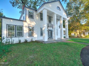 586 Central Avenue