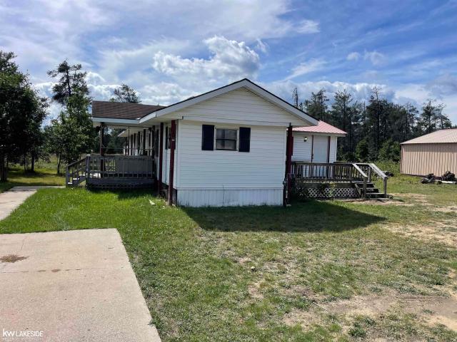 586 S Headquarters Road