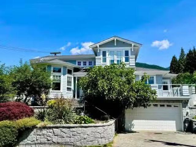 586 Silverdale Place, North Vancouver, BC, V7N 2Z5 house for.