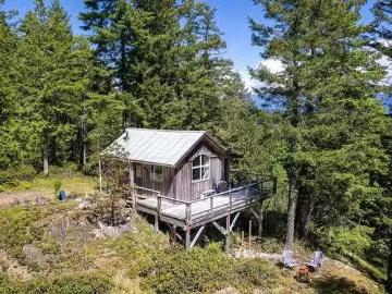 586 Treasure Trove Road, Keats Island, BC, V0N 1V0 house for.