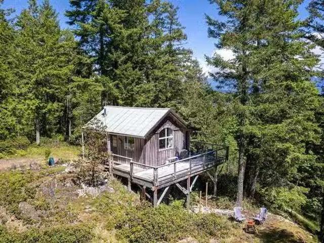 586 Treasure Trove Road, Keats Island, BC, V0N 1V0 house for.