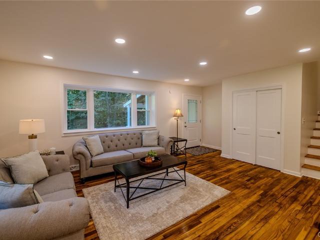 5879 Sandbank Road