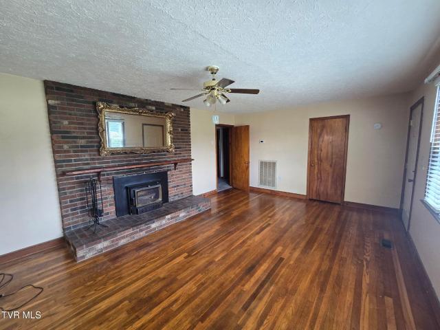 587 North Holston River Drive