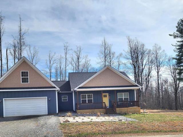 587 Seven Springs Pkwy