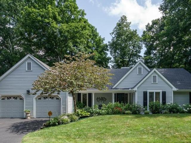 5884 Crittenden Dr, Anderson Township, OH 45244