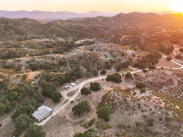 5885 Lion Ridge