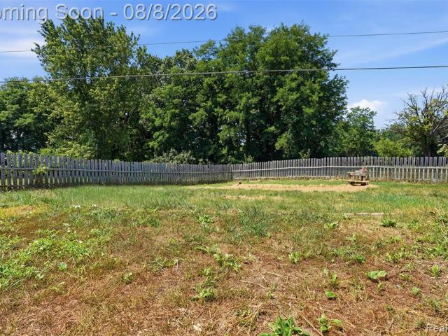 5885 Rowland Pine Court
