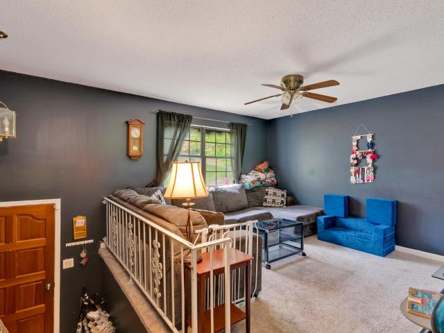 5885 Stonewall Drive