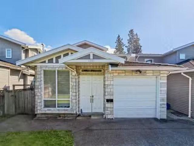 5880 Irmin Street, Burnaby, BC, V5J 1Y9 duplex for sale Lis.