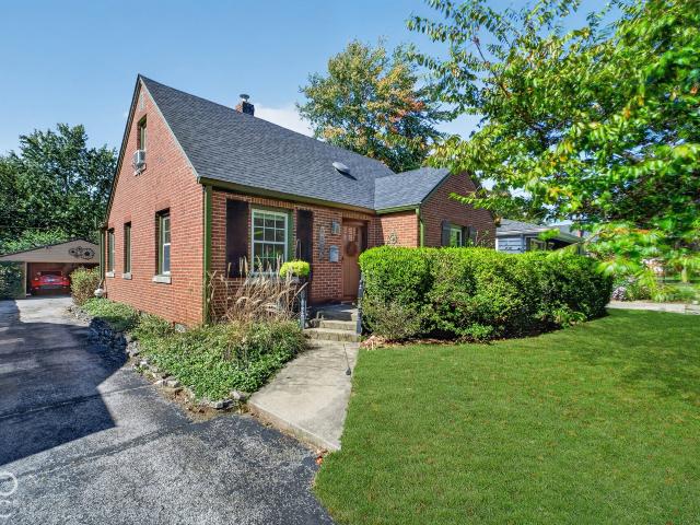 5880 Kingsley Drive