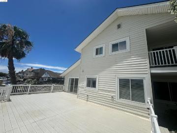 5880 Starboard Dr