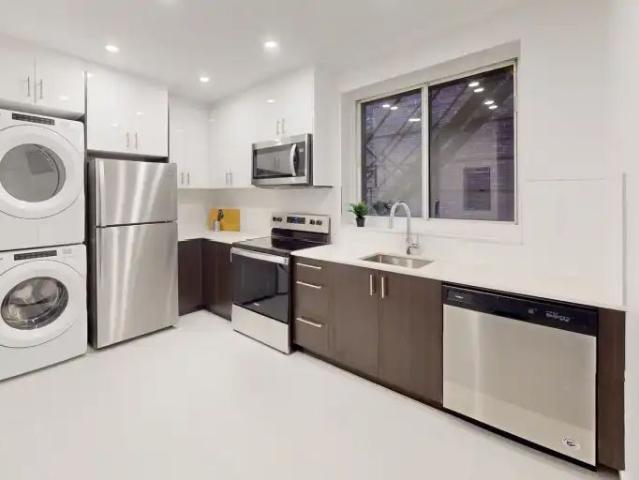 5881 Monkland | 5881 Monkland, Montreal
