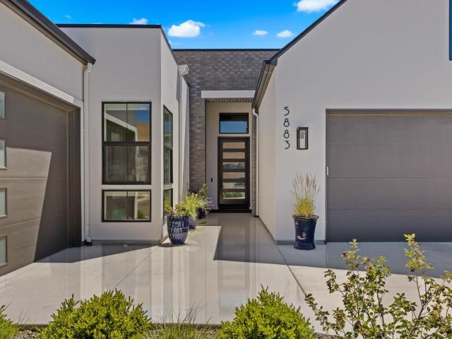 5883 E Marmount Ct