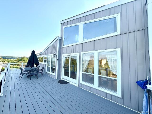 588 E Long Beach Road