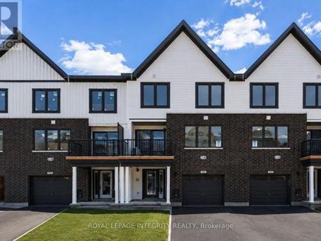 588 Woven Private, Ottawa, ON, K2S 3B2 house for lease | Listing ID X13725 | Royal LePage