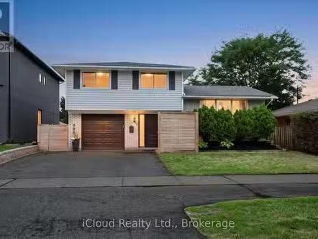 588 Walkers Line, Burlington, ON, L7N 2E5 house for sale Li.