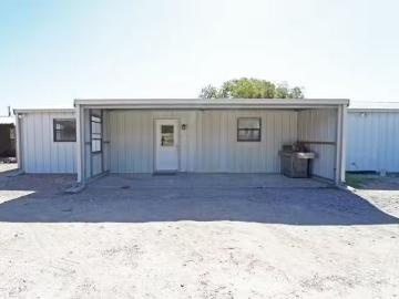 Parker County, Texas, USA - Equipped kitchen