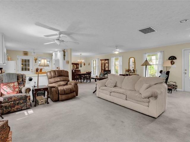 5892 Button Gwinnett Place