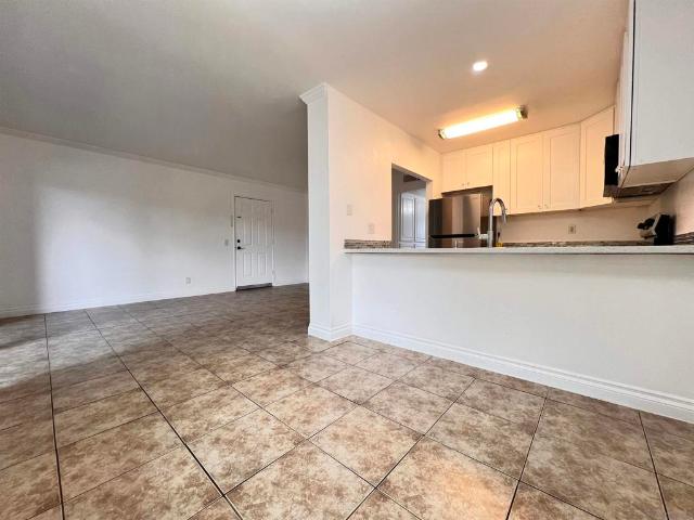 589 N Johnson Ave 247