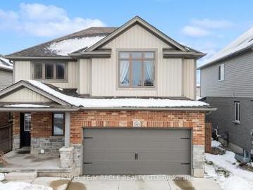 Oxford, Ontario - Garden, Fireplace, Deck