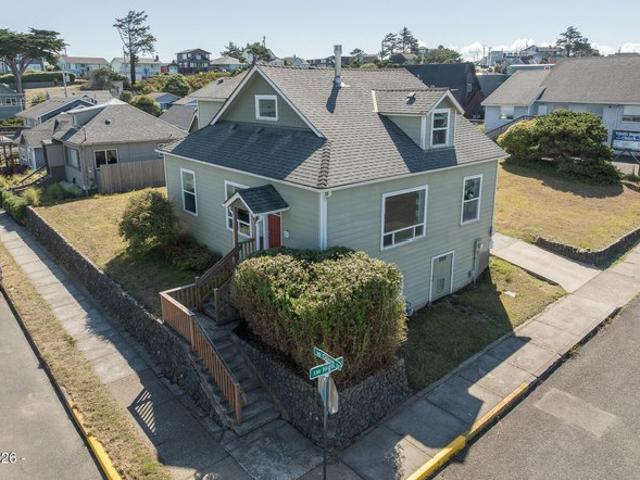 589 W Olive St, Newport, OR 97365