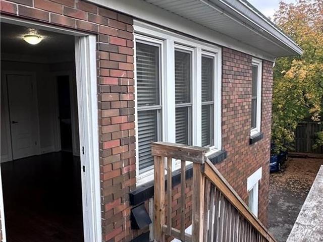 58 60 MADISON Avenue N Unit# 203, Kitchener, Ontario, N2H2Z6