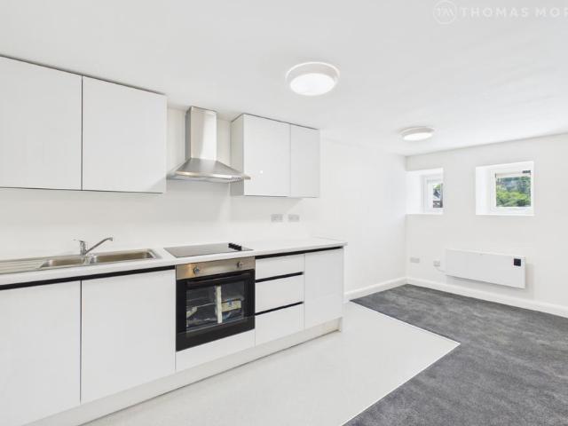 58 62 High Street, St Neots PE19 1 bed apartment to rent £1,000 pcm £231 pw