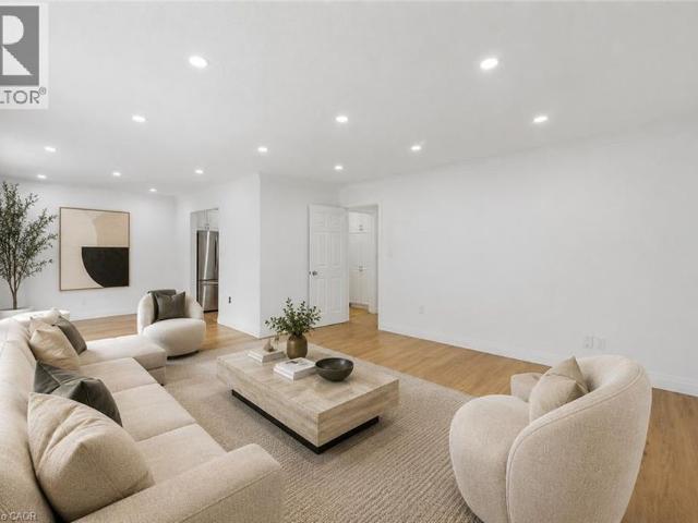 58 TUPPER Crescent Unit# UPPER LEVEL, Kitchener, Ontario, N2B2X9