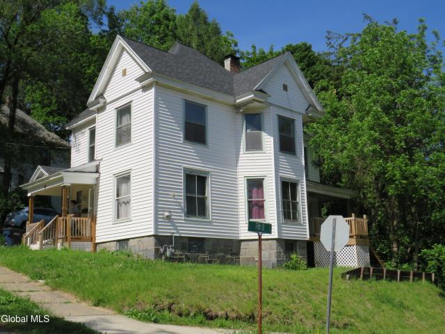 58 Woodside Avenue