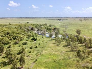 58 Acres of flat usable land less the 15min to Bowen CBD