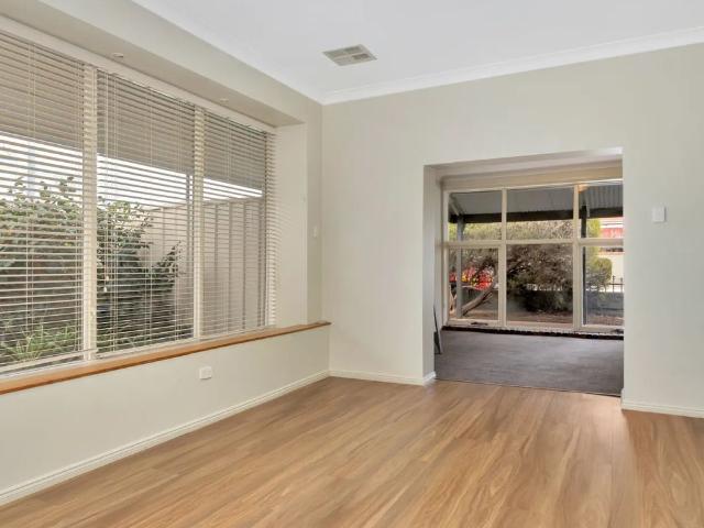 58 Adelaide Road